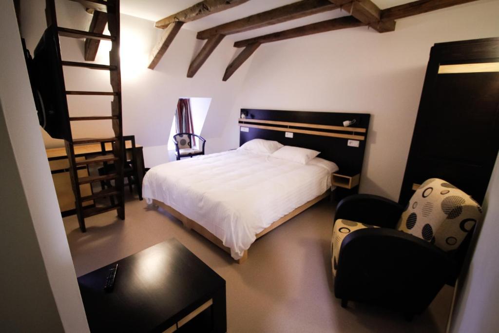 Logis Hotel Restaurant Auberge De La Xaintrie Saint-Privat  Habitación foto
