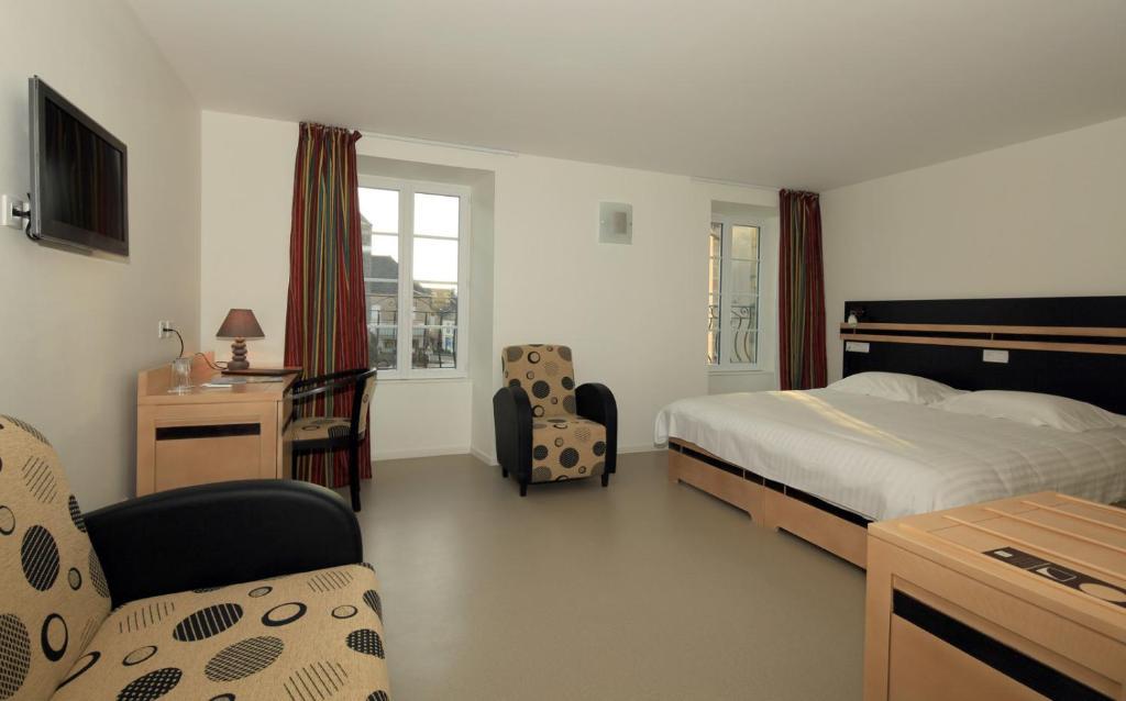 Logis Hotel Restaurant Auberge De La Xaintrie Saint-Privat  Habitación foto
